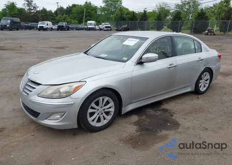 2012 Hyundai Genesis 3.8 from USA, damaged, VIN KMHGC4DD7CU176739